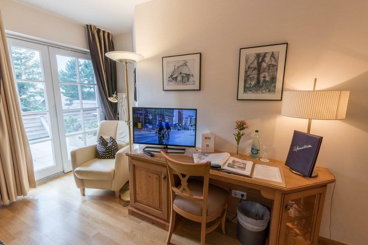 Romantik Hotel Namenlos Ahrenshoop Exteriör bild